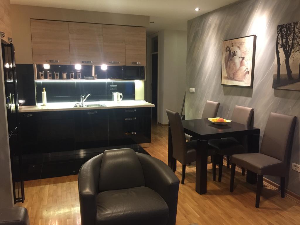 Lovely Apartment Белград Экстерьер фото